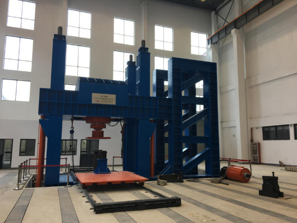 常州工学院2000吨预应力框架式多功能结构试验系统现场照片